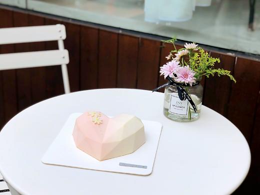 洛丽塔慕斯蛋糕 商品图2