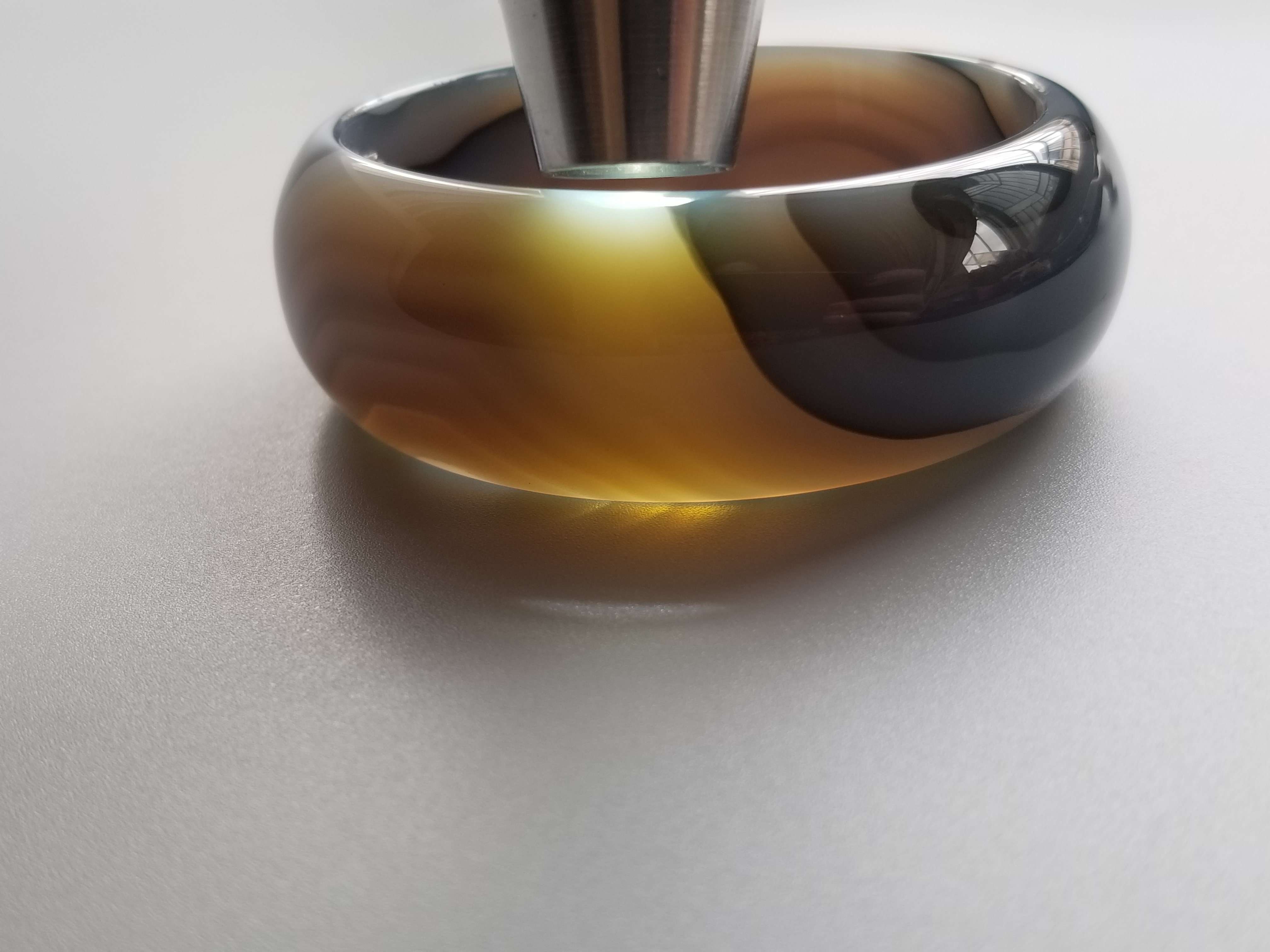 玩家级巴西天然蝴蝶纹理冰彩玉髓镯58