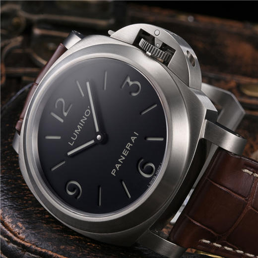 沛纳海 Panerai 庐米诺Luminor 系列手动机械男表 PAM00176 商品图1