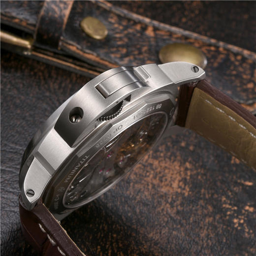 沛纳海 Panerai 庐米诺Luminor 系列手动机械男表 PAM00176 商品图4