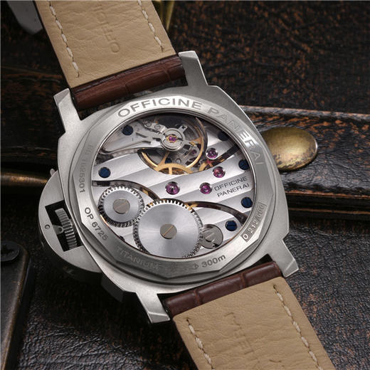 沛纳海 Panerai 庐米诺Luminor 系列手动机械男表 PAM00176 商品图5