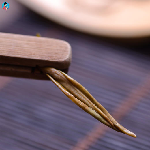 【积分兑换】 2019《铜箐河》古树春茶 普洱纯料 生茶 200克/饼 商品图6