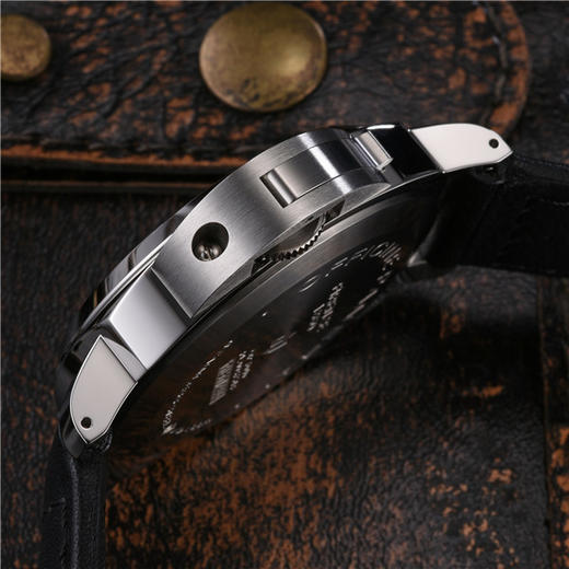 沛纳海 Panerai LUMINOR庐米诺系列 PAM01000手动机械腕表 商品图3