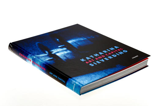 Katharina Sieverding: Art and Capital/卡特琳娜·希维汀：艺术与资本 商品图1