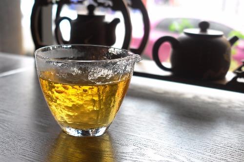 彩农茶｜易武国风2018秋纯料石磨青饼 商品图8