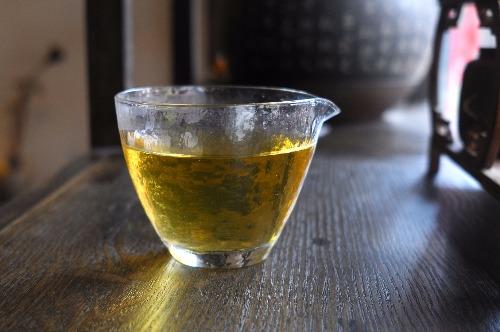 彩农茶｜易武国风2018秋纯料石磨青饼 商品图7