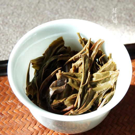 2015年玉韵雅月 高端古树普洱生茶 石昆牧老师定制系列 版纳茶区 商品图4