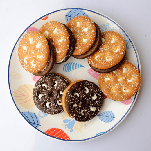 广源-鸳鸯甜心夹心饼干3.9kg装 商品图1