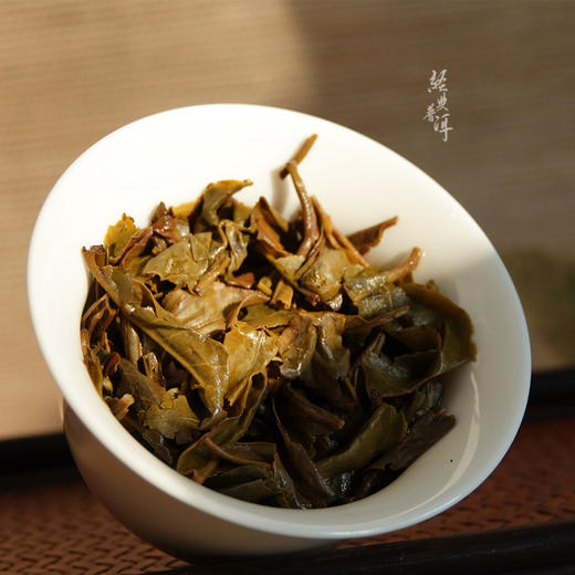 2016年天下云茶 优质普洱生茶 石昆牧老师定制系列 生态古树拼配 商品图4