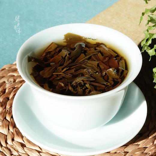 2008年雅月 高端古树普洱生茶 石昆牧老师定制系列 版纳茶区 商品图4