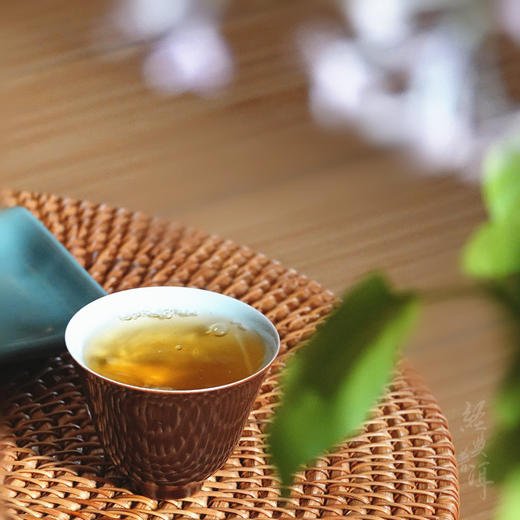 2018玉韵雅月高端古树普洱生茶 石昆牧老师定制系列 版纳茶区 商品图2