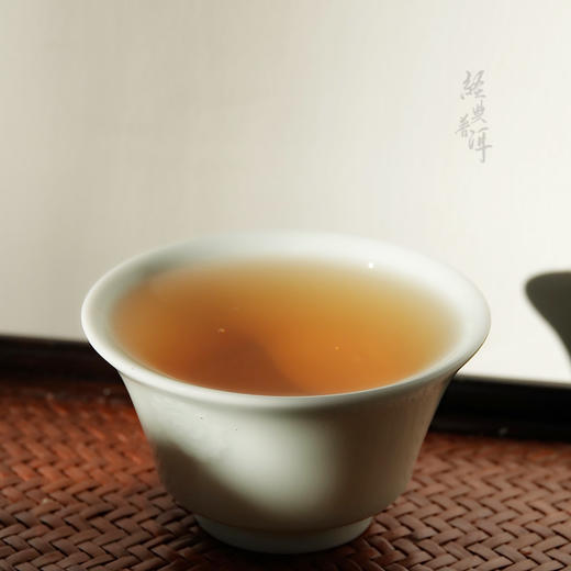 2016年经典普洱 高端古树普洱生茶 石昆牧老师定制系列 版纳茶区 商品图2