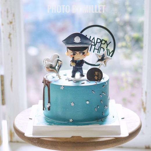 警察叔叔造型蛋糕