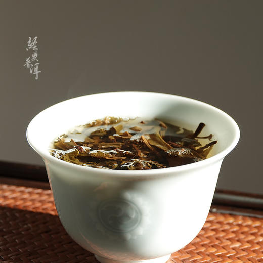 2016年经典普洱 高端古树普洱生茶 石昆牧老师定制系列 版纳茶区 商品图4