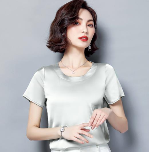 MZ 7121时尚简约透气舒适百搭缎面上衣 商品图12