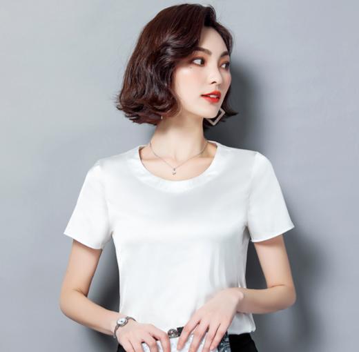 MZ 7121时尚简约透气舒适百搭缎面上衣 商品图5