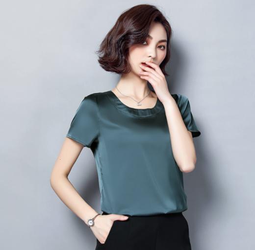 MZ 7121时尚简约透气舒适百搭缎面上衣 商品图6