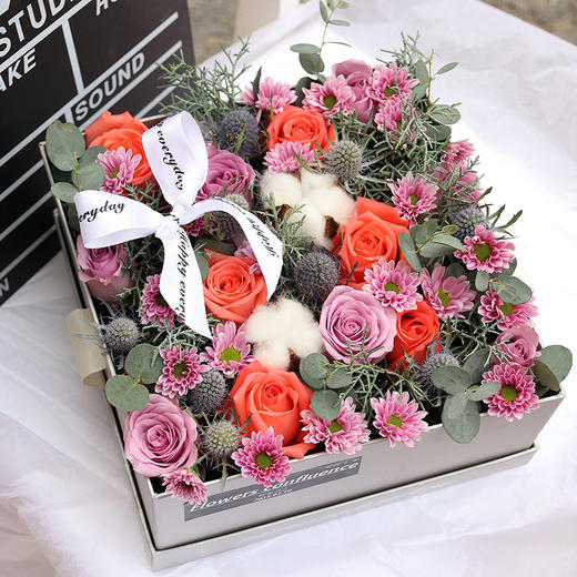 鲜花方形玫瑰礼盒-韩式抱抱桶玫瑰混搭创意精美浪漫520情人节送女朋友