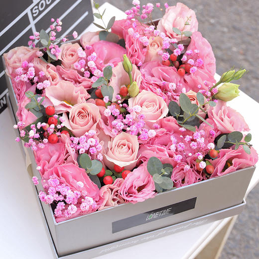 鲜花方形玫瑰礼盒-韩式抱抱桶玫瑰混搭创意精美浪漫520情人节送女朋友