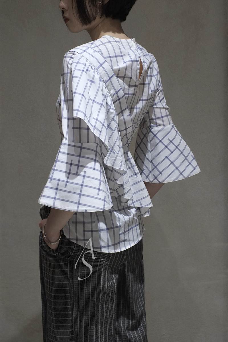 Palmer Harding  蓝色条纹喇叭袖波纹上装