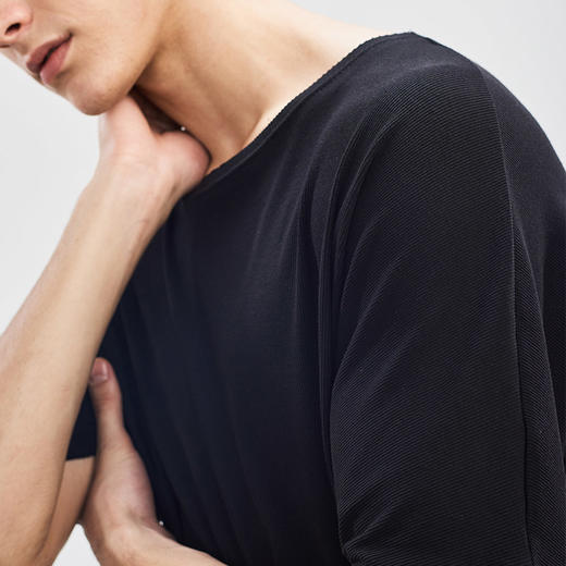 HIM uomo/汉崇男装2019夏季新款纯色T恤衫宽松百搭男士短袖上衣 商品图3