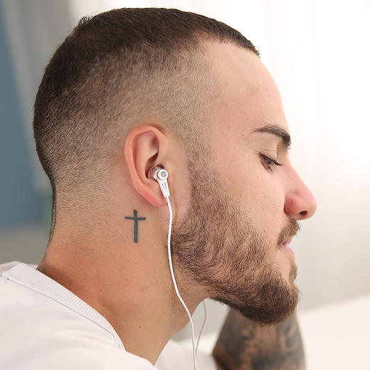 Feliztrip斐利斯 半入耳式带麦克风运动耳机有线控K歌耳塞 TR-W100 商品图2