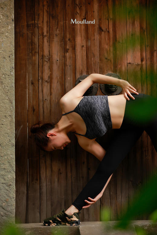 爆款好货 中长款细带短背心-深麻灰•纹理 商品图1