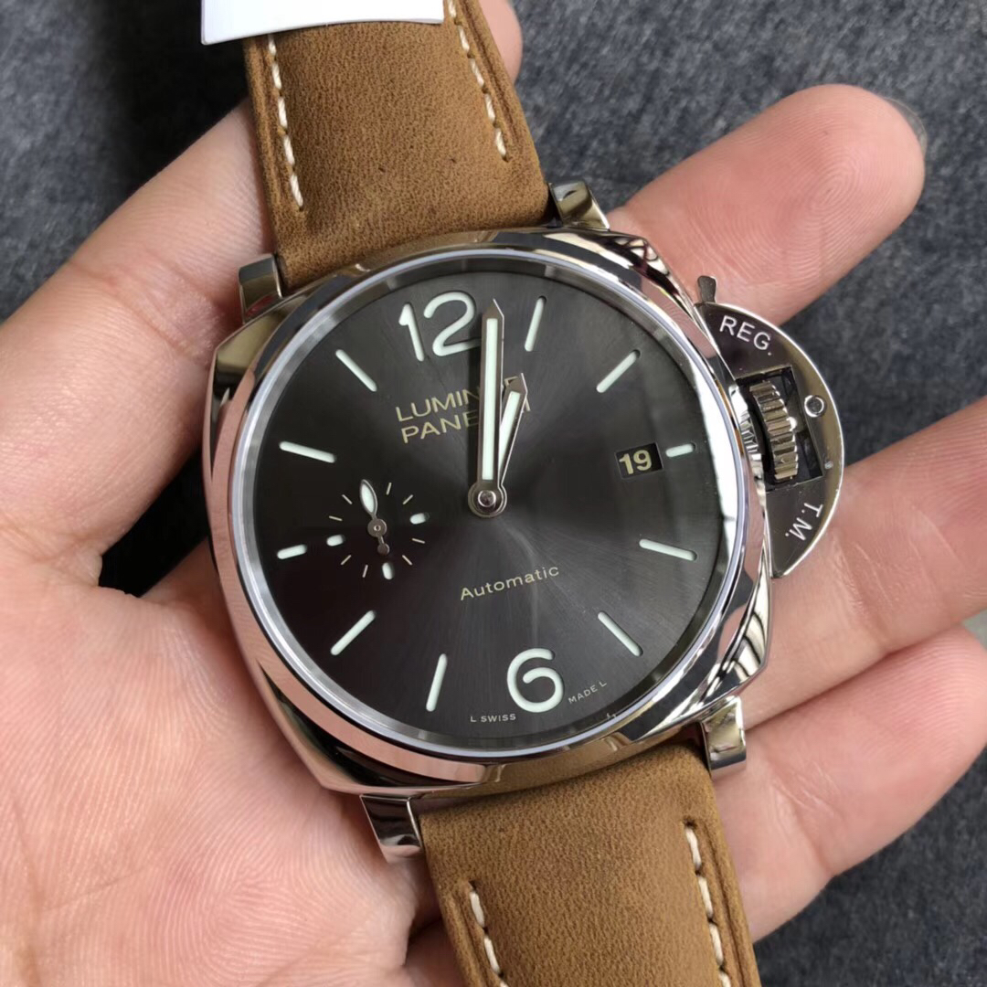 vs沛纳海pam904优雅典范腕表42mm一款适合亚洲手腕的腕表