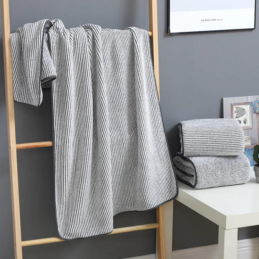 【婴儿都在用的毛巾】不易生菌竹炭纤维浴巾毛巾 比纯棉柔软吸水不掉毛加厚成人家用 商品图4