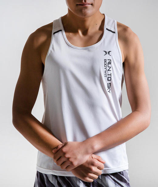 bodywit(身体智慧)wit男飞天pro马拉松背心跑马拉松比赛越野跑步耐力