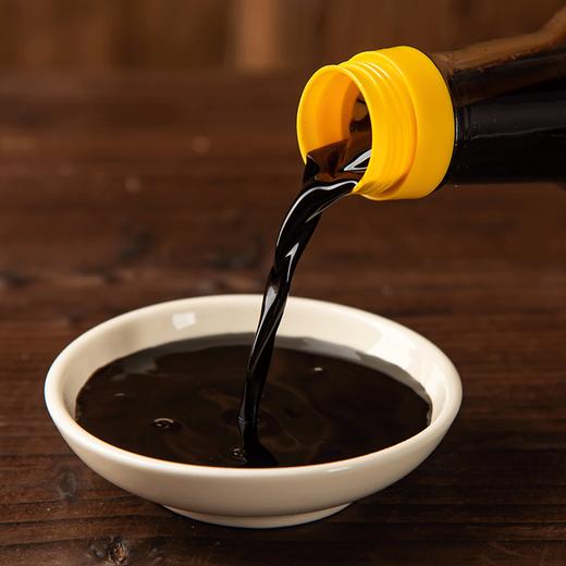 薛泰丰酱油系列道光13年的鲜绝老抽滴滴滑口