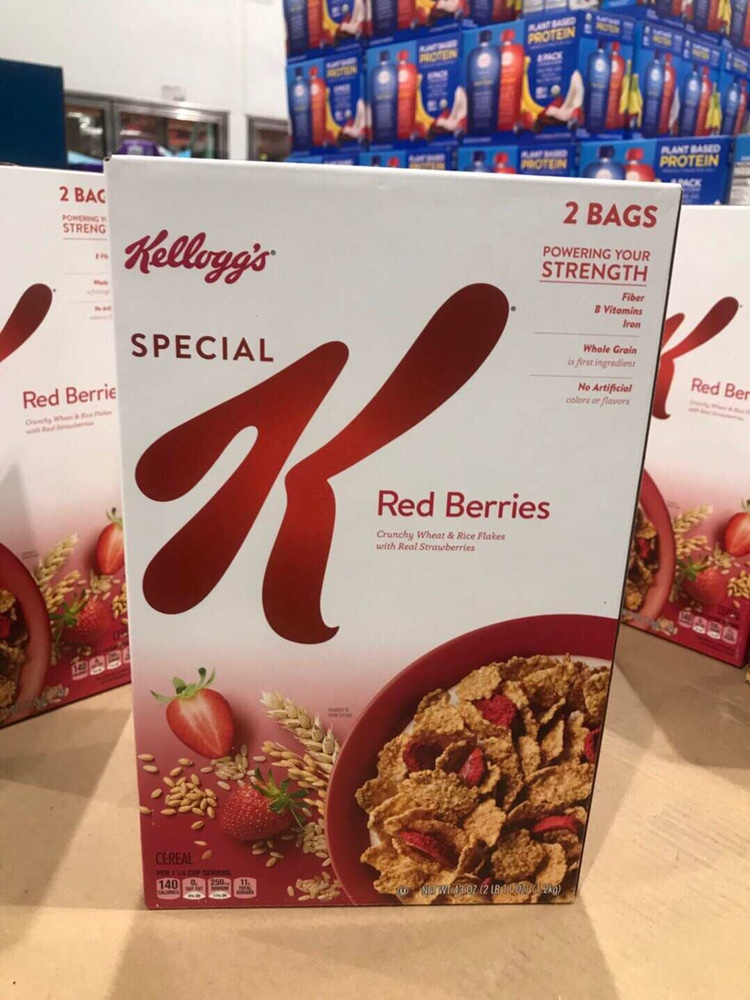 Kelloggs 莓果草莓谷物香脆麦片代餐 早餐即食 1200g，美国代购，无中文标签，介意慎拍