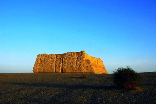 【丝路5日】张掖丹霞+敦煌莫高窟+鸣沙山月牙泉+玉门关+雅丹+嘉峪关5日游 商品图7