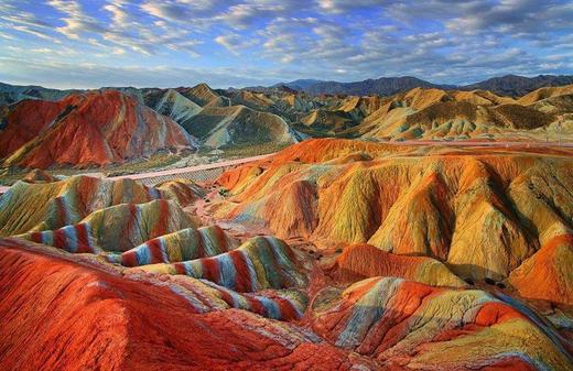 【最美甘肃5日】张掖丹霞+嘉峪关+敦煌莫高窟+鸣沙山月牙泉5日游 商品图8