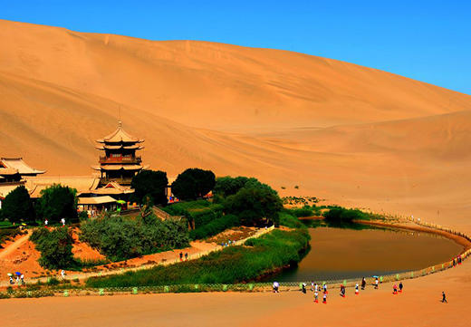 【丝路4日】嘉峪关+敦煌莫高窟+鸣沙山月牙泉精华4日游 商品图3