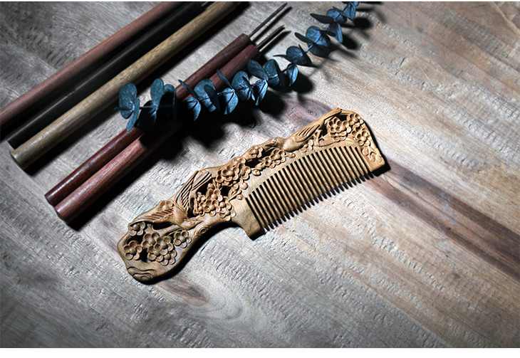 周广胜天然绿檀木梳子长发木梳大号细齿梳木雕花喜上眉梢礼物