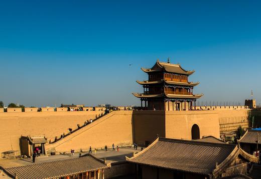 【丝路4日】嘉峪关+敦煌莫高窟+鸣沙山月牙泉精华4日游 商品图1