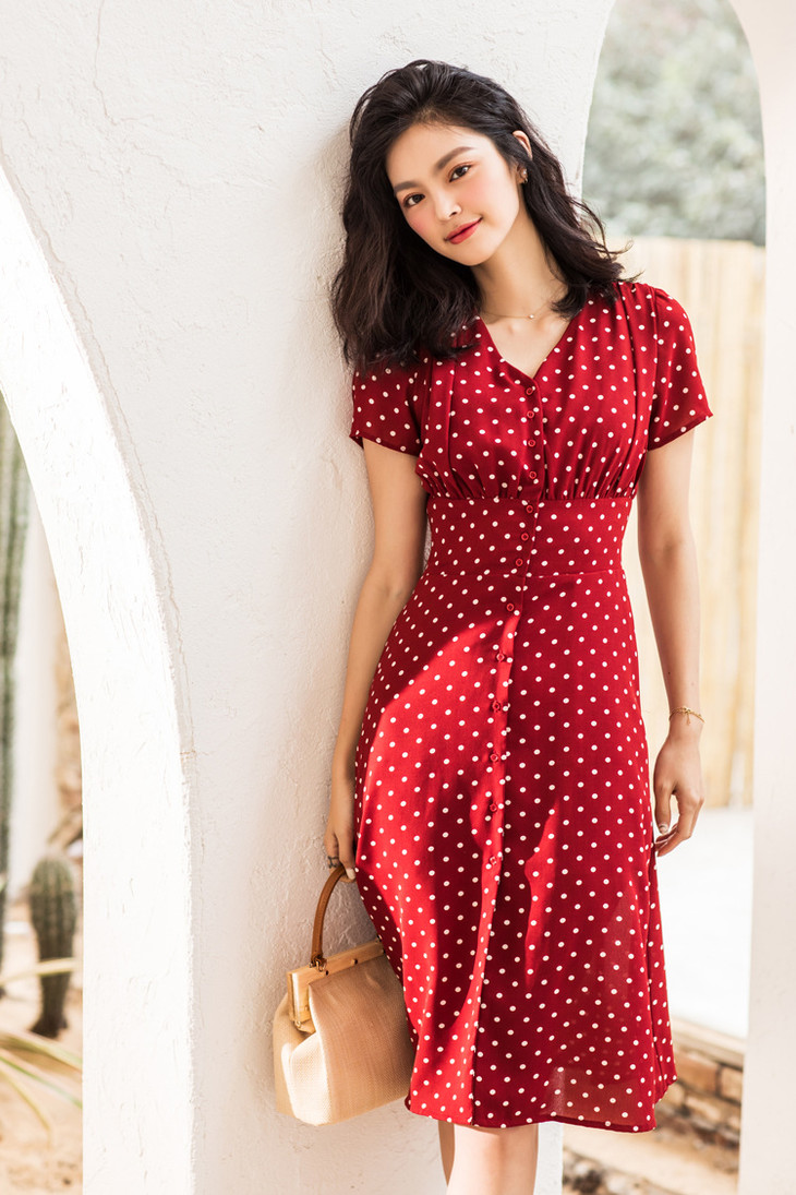 2019新复古法式少女茶歇裙雪纺波点百搭仙女红色连衣裙