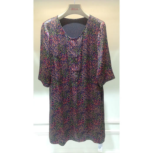 宝莱国际连衣裙