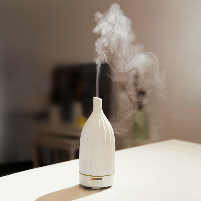 area aroma艾瑞尔香氛陶瓷竖纹长嘴水养仪香薰机加湿器丽枫酒店相近款