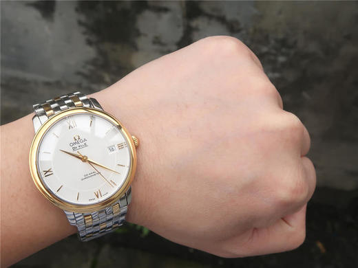 Vk欧米茄蝶飞系列，36.8毫米V2版到货 ！市场配件可以与正品通用的欧米茄！这才叫复刻.正品采用的2500机心 其实是用ETA2892基础机 商品图6