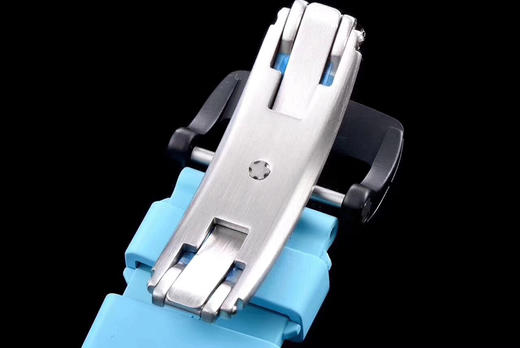 KV 理查德·米勒RICHARDMILLE最强版RM055巴巴沃森.蒂芙尼蓝阿布扎比赛道特别纪念版强势出击❷碳纤维款上下表壳以NTPT碳纤维材料组合 商品图7