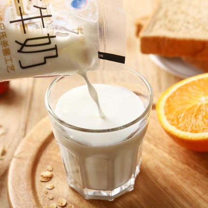 蒙牛百利包鲜奶180g*12袋/箱 商品图1