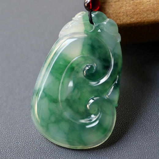 冰种飘绿花翡翠大如意 商品图2