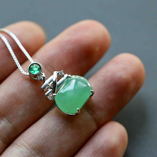 冰种阳绿翡翠吊坠两面戴18k白金镶嵌 商品图8