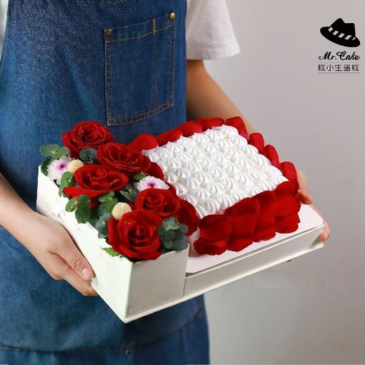 百利甜情人-火红的玫瑰，最能表达人间的爱意，520告白蛋糕！（福州） 商品图0