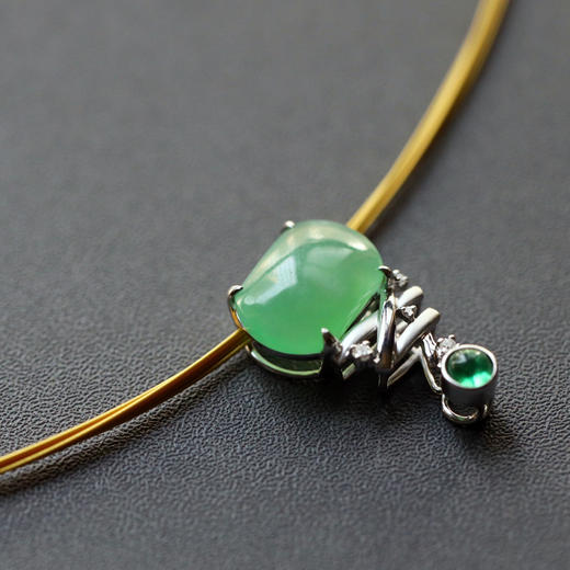 冰种阳绿翡翠吊坠两面戴18k白金镶嵌 商品图6