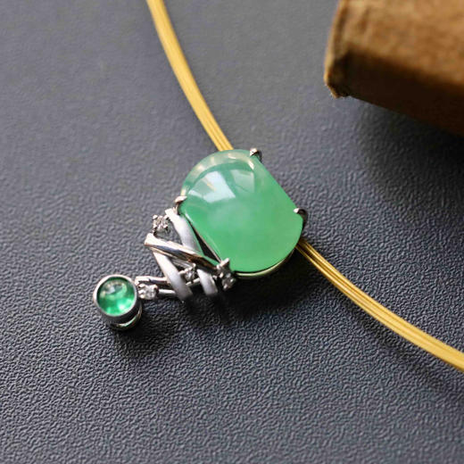冰种阳绿翡翠吊坠两面戴18k白金镶嵌 商品图4