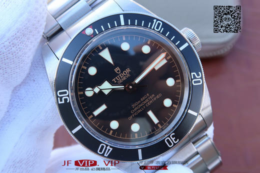 ZF帝舵启承系列m79230n-0002，原装开模，99％还原正品，41毫米直径，2836瑞士机械自动机芯，表壳材质：不锈钢，磨光，磨砂；单向旋转外圈 商品图3