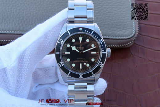 ZF帝舵启承系列m79230n-0002，原装开模，99％还原正品，41毫米直径，2836瑞士机械自动机芯，表壳材质：不锈钢，磨光，磨砂；单向旋转外圈 商品图11